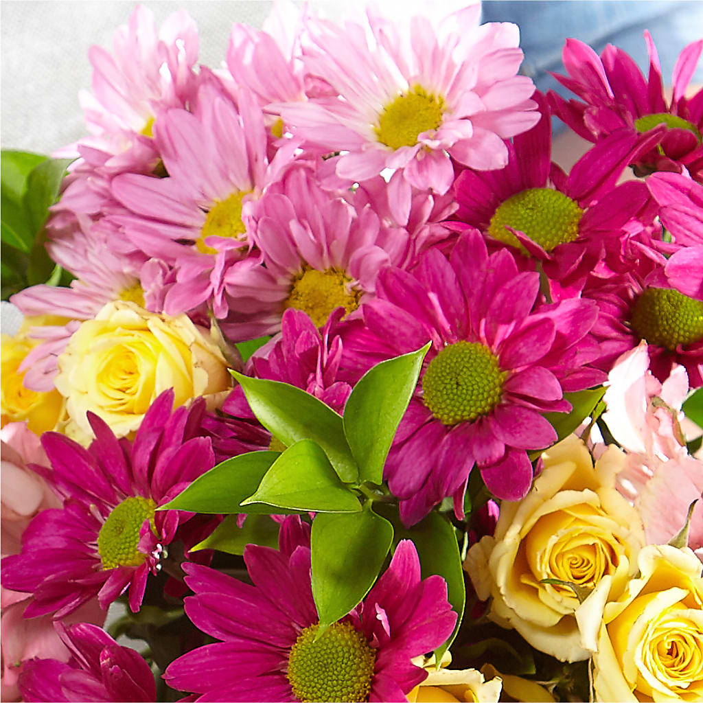 Florist Original Mixed Bouquet – Heavenly Plants, Regina SK
