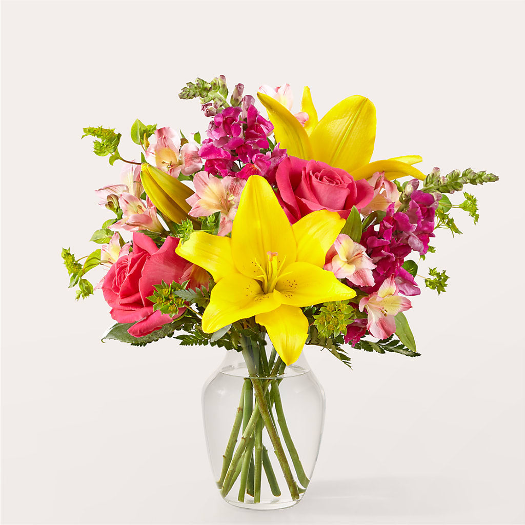 Lovely Day Bouquet – Heavenly Plants, Regina SK