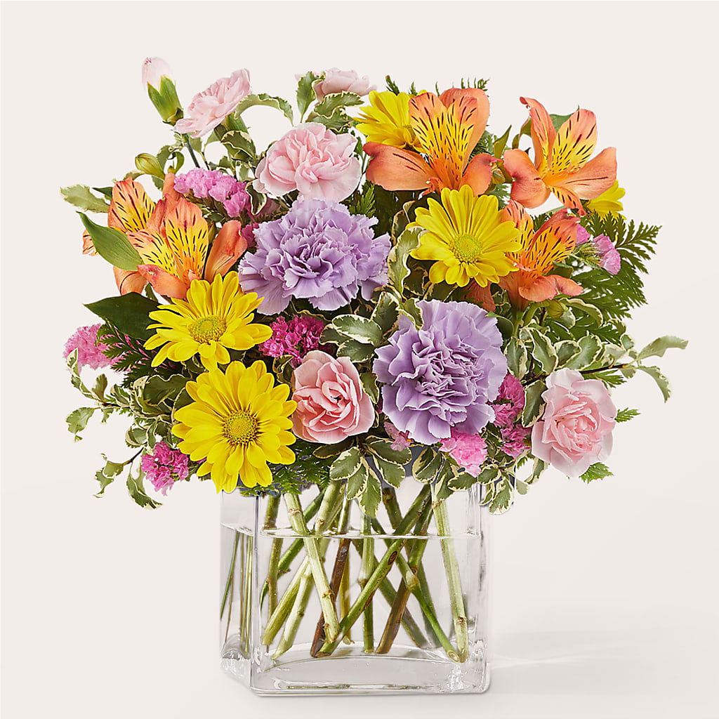 Shades of Happiness Bouquet – Heavenly Plants, Regina SK