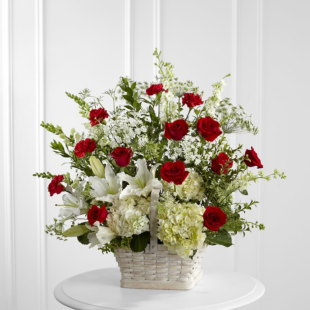 In Loving Memory Arrangement – Heavenly Plants, Regina SK
