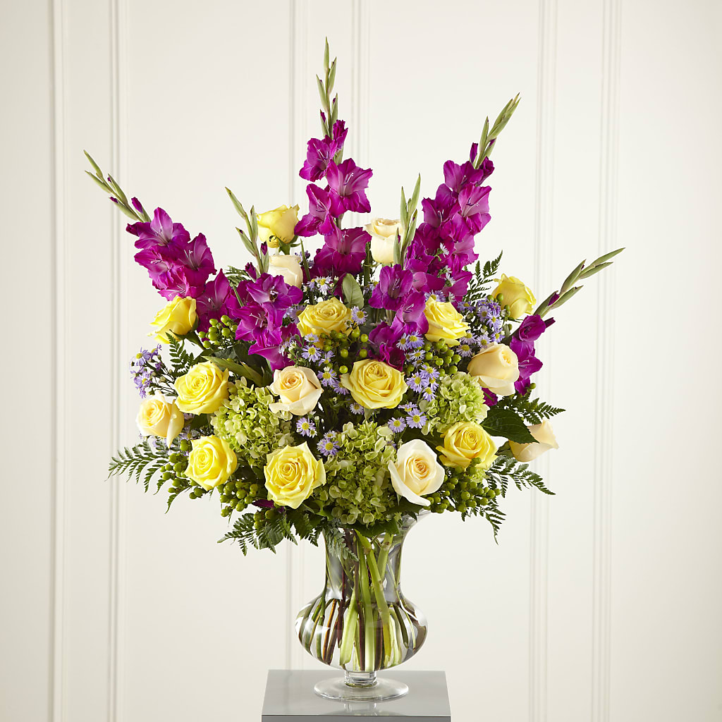 Loveliness Arrangement – Heavenly Plants, Regina SK