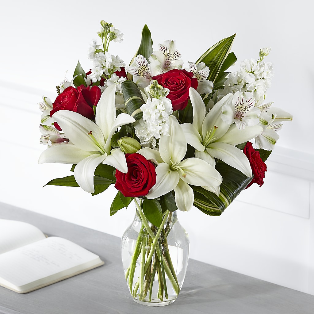 Loving Respect Bouquet – Heavenly Plants, Regina SK