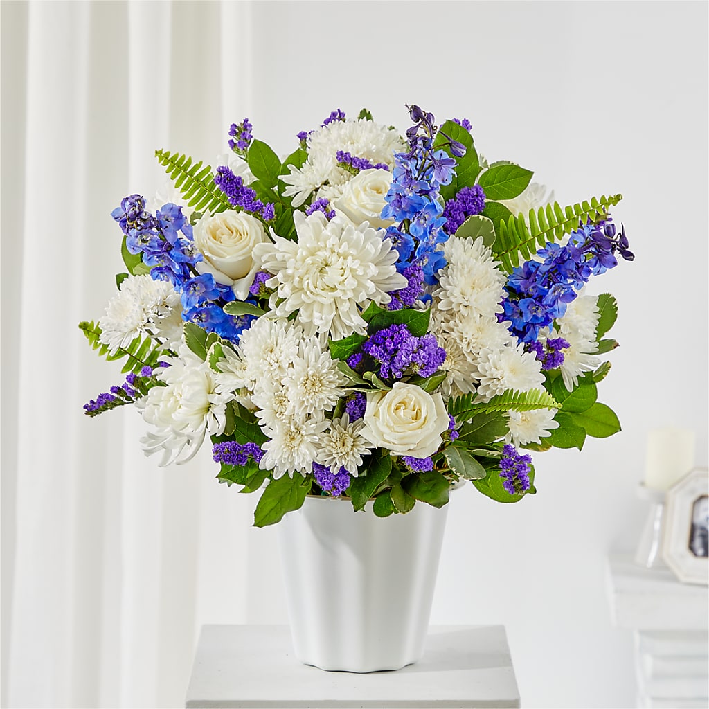 Hold Dear Tabletop Basket – Heavenly Plants, Regina SK