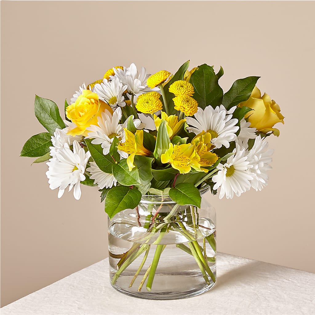 Sunny Sentiments Bouquet – Heavenly Plants, Regina SK