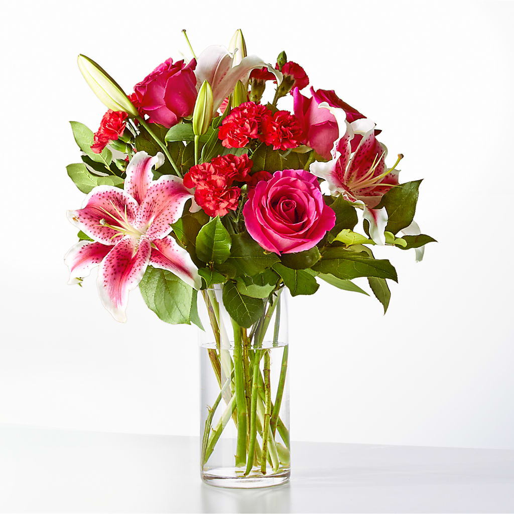 Love at First Sight Bouquet – Heavenly Plants, Regina SK
