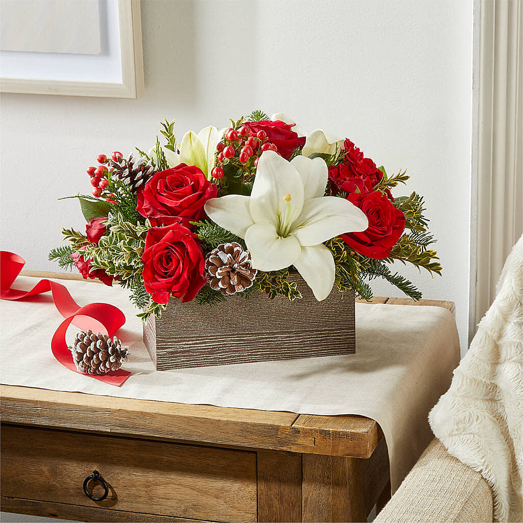 Snowy Wonderland Bouquet –  Heavenly Plants, Regina SK