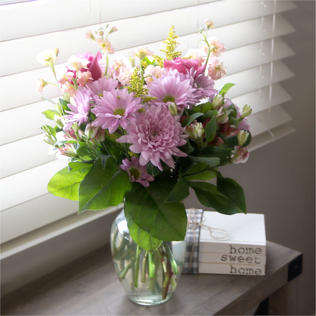 Pastel Tradition - A Florist Original –  Heavenly Plants, Regina SK