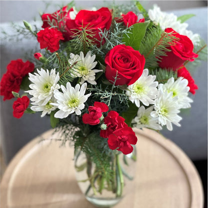 Seasonal Magic Bouquet –  Heavenly Plants, Regina SK