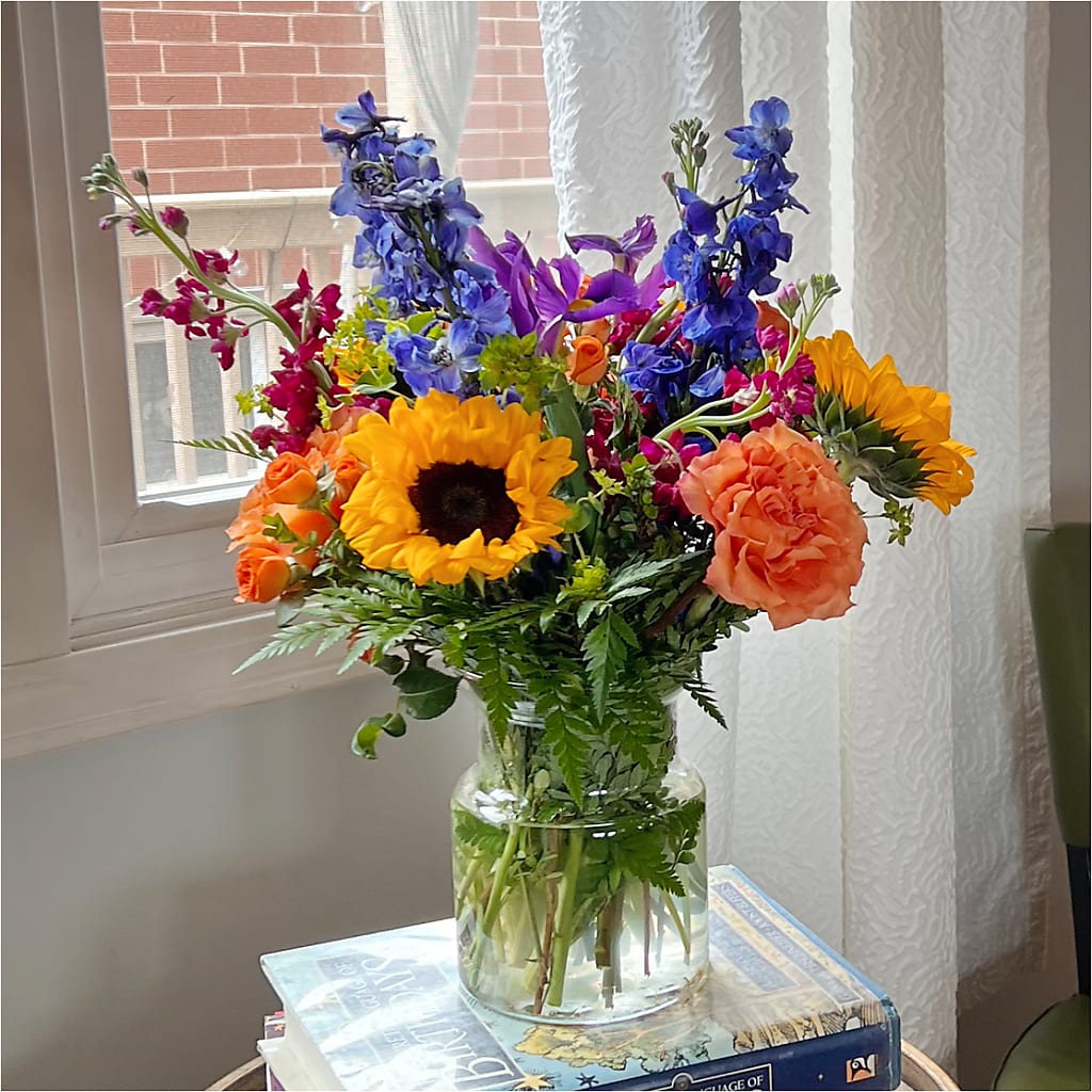 Rays of Life Bouquet –  Heavenly Plants, Regina SK