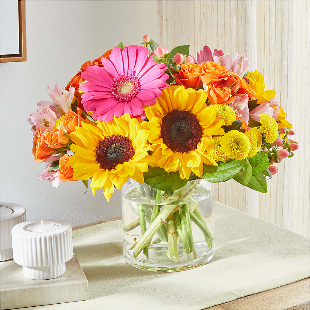 Beach Day Bouquet –  Heavenly Plants, Regina SK