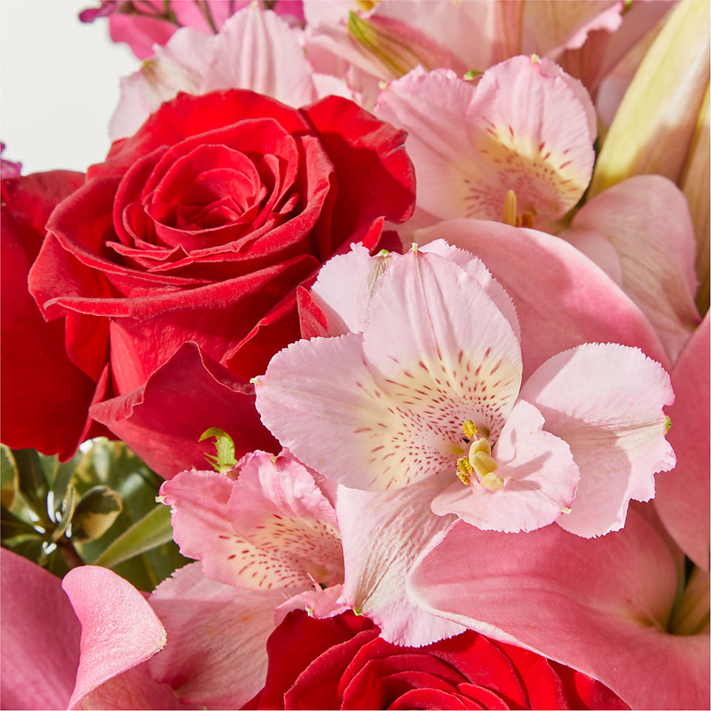 Lucky in Love Bouquet –  Heavenly Plants, Regina SK