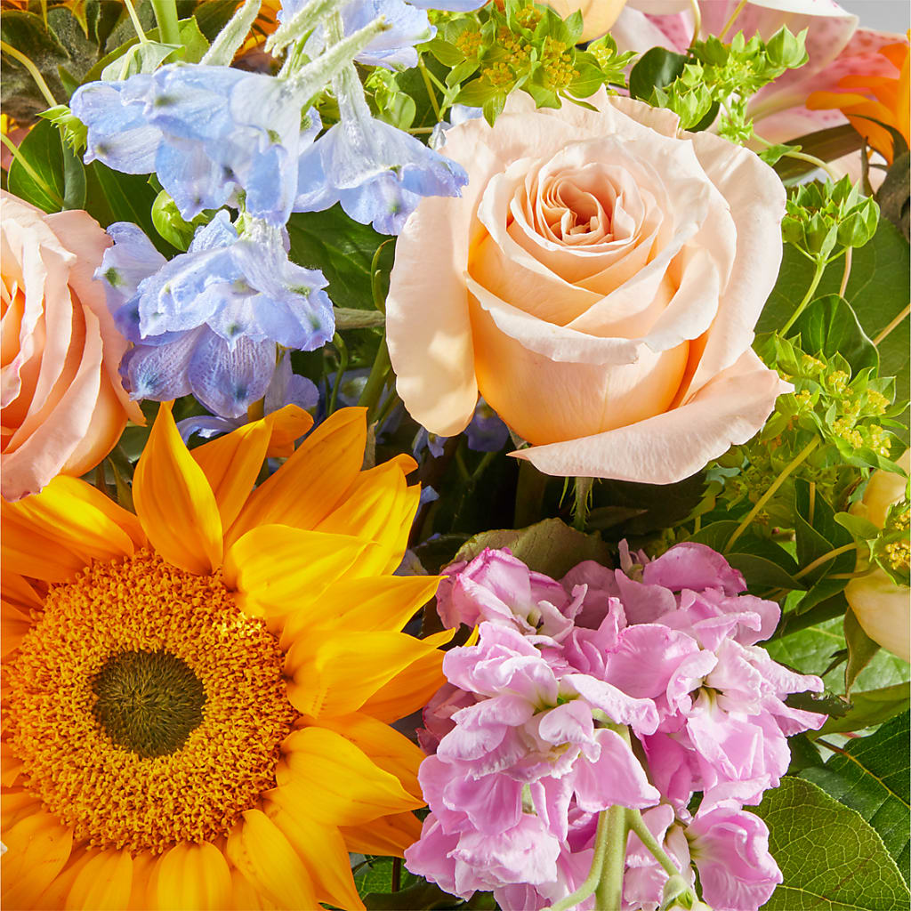 Dreamy Meadows Bouquet –  Heavenly Plants, Regina SK