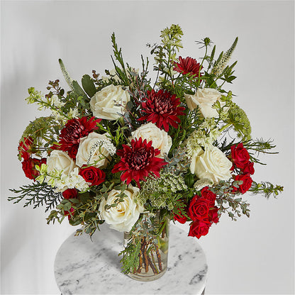 Favorite Traditions Bouquet –  Heavenly Plants, Regina SK