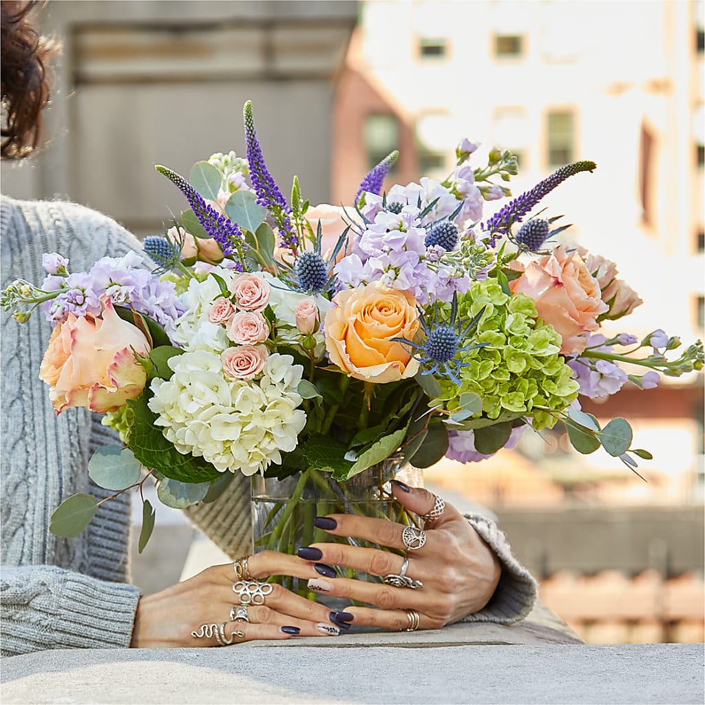 Porch Swing Bouquet –  Heavenly Plants, Regina SK